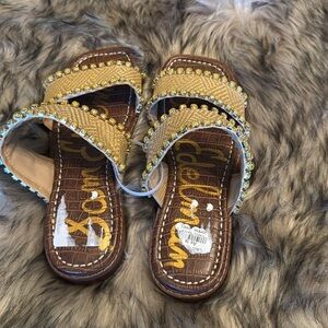 Sam Edelman open toes golden stones slippers size 5.5 medium
